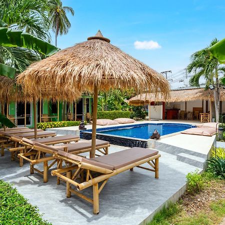 ホテル Avocado Koh Samui ボプート エクステリア 写真