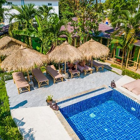 ホテル Avocado Koh Samui ボプート エクステリア 写真