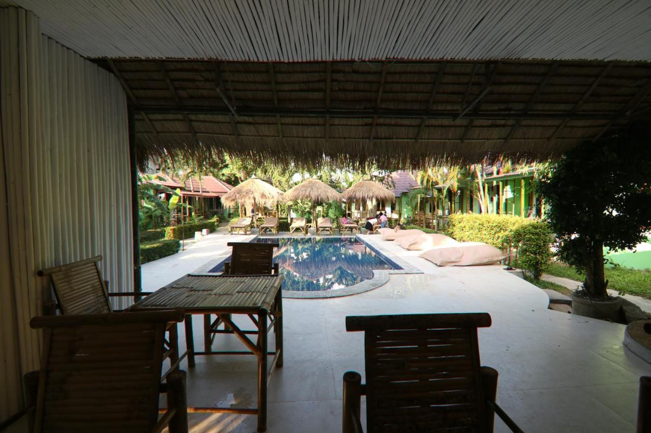 ホテル Avocado Koh Samui ボプート エクステリア 写真