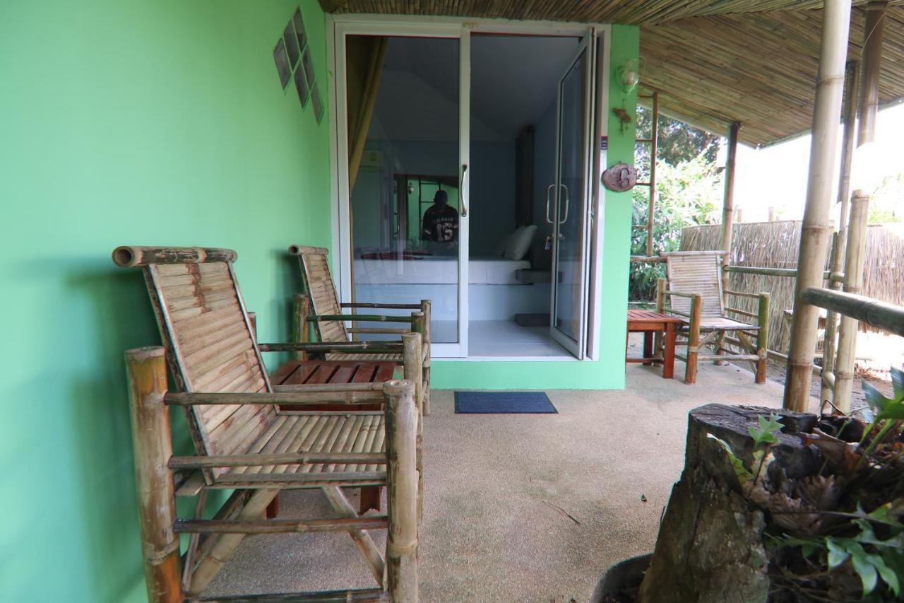 ホテル Avocado Koh Samui ボプート エクステリア 写真