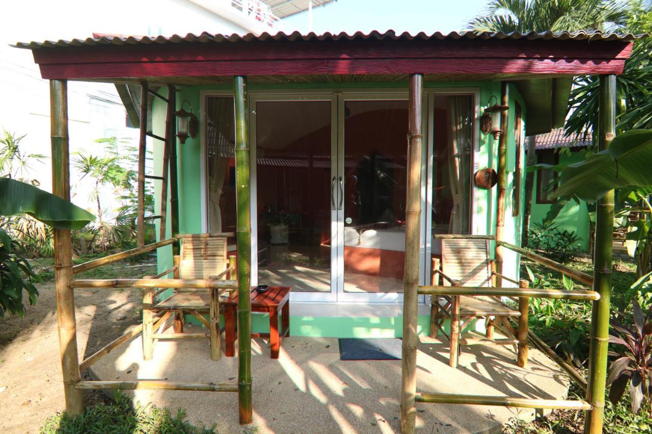 ホテル Avocado Koh Samui ボプート エクステリア 写真