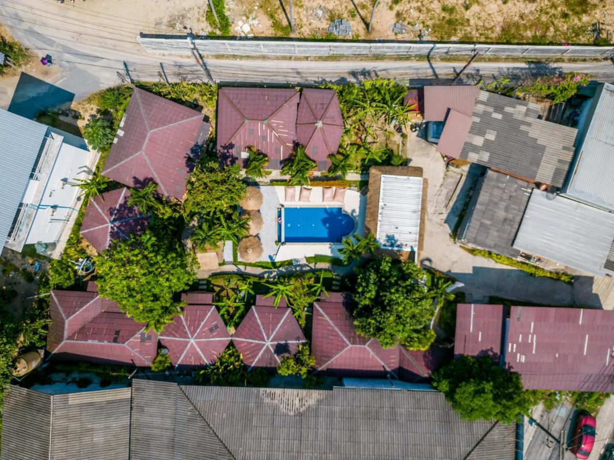 ホテル Avocado Koh Samui ボプート エクステリア 写真