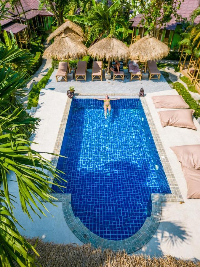 ホテル Avocado Koh Samui ボプート エクステリア 写真