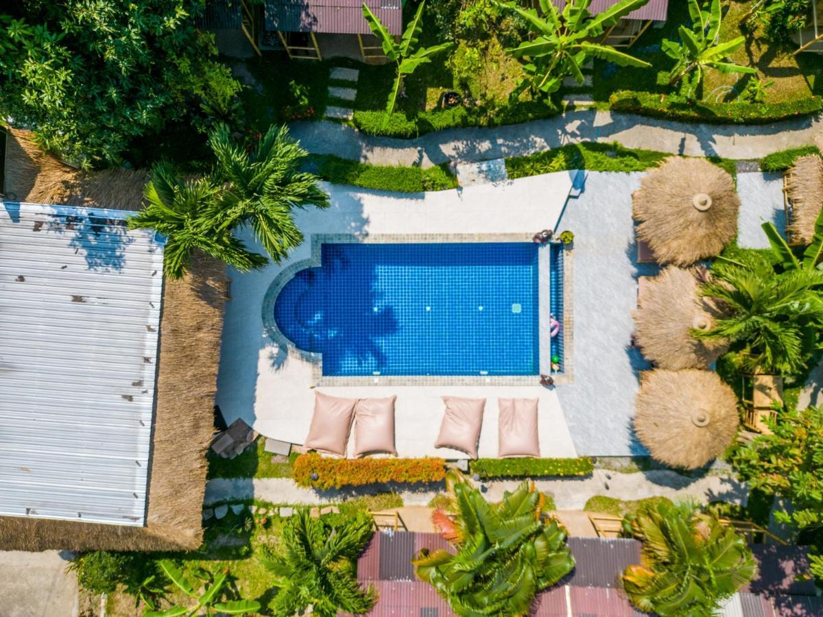 ホテル Avocado Koh Samui ボプート エクステリア 写真