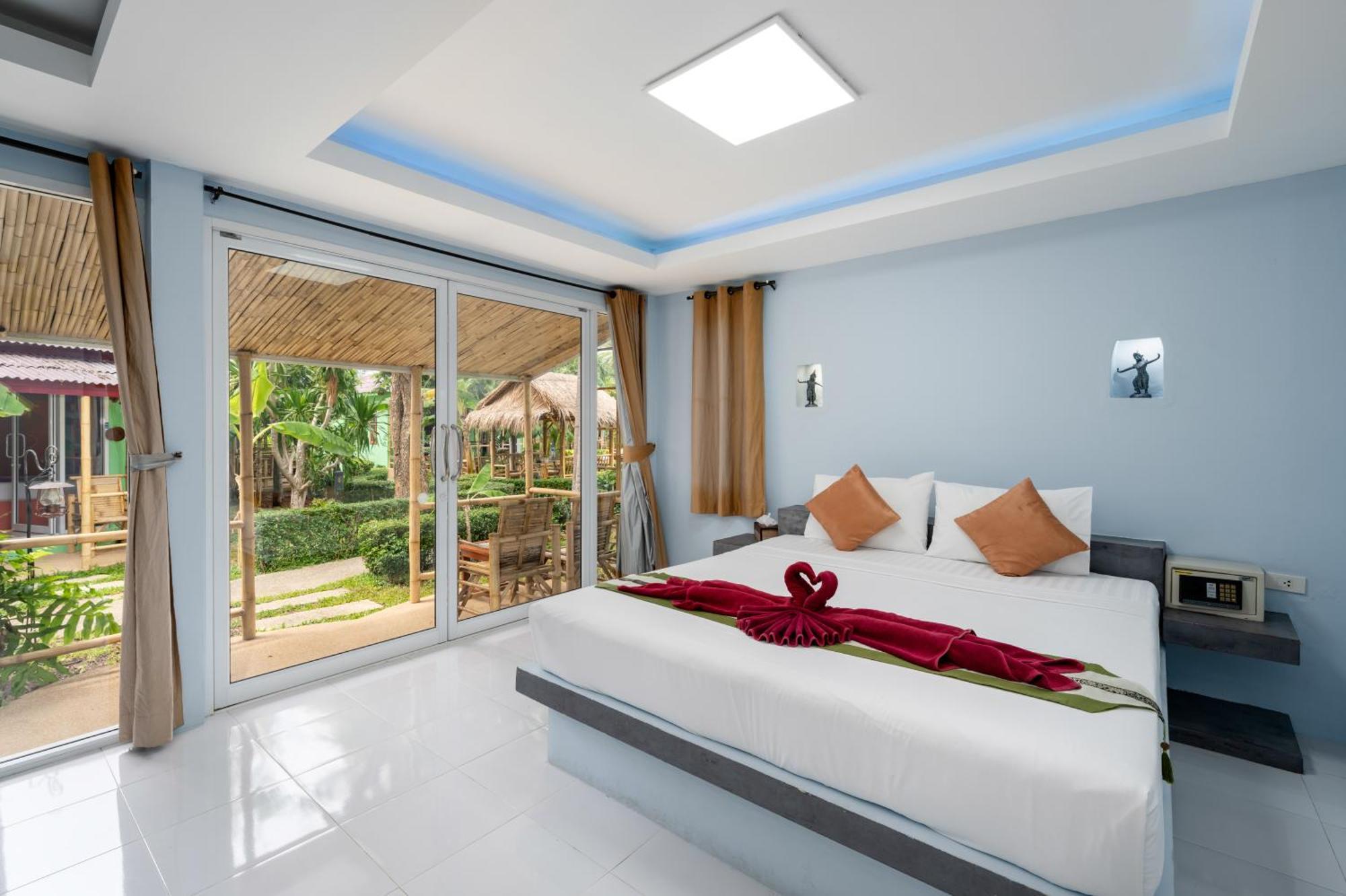 ホテル Avocado Koh Samui ボプート エクステリア 写真