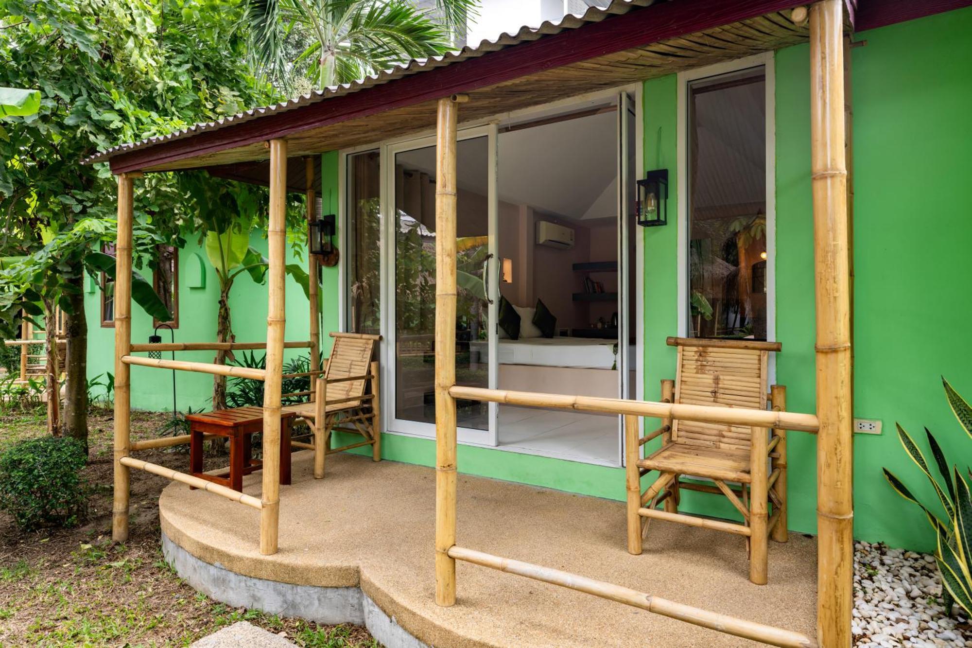ホテル Avocado Koh Samui ボプート エクステリア 写真