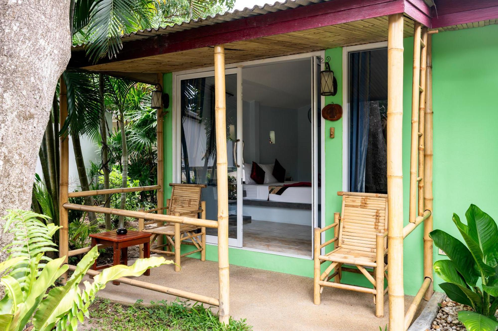 ホテル Avocado Koh Samui ボプート エクステリア 写真
